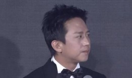 陳赫爆料鹿晗送外賣視頻,網(wǎng)友熱議明星接地氣一面