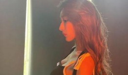 天涯爆料女海王視頻播放,女海王視頻播放引發熱議，揭秘網絡紅人真實面目